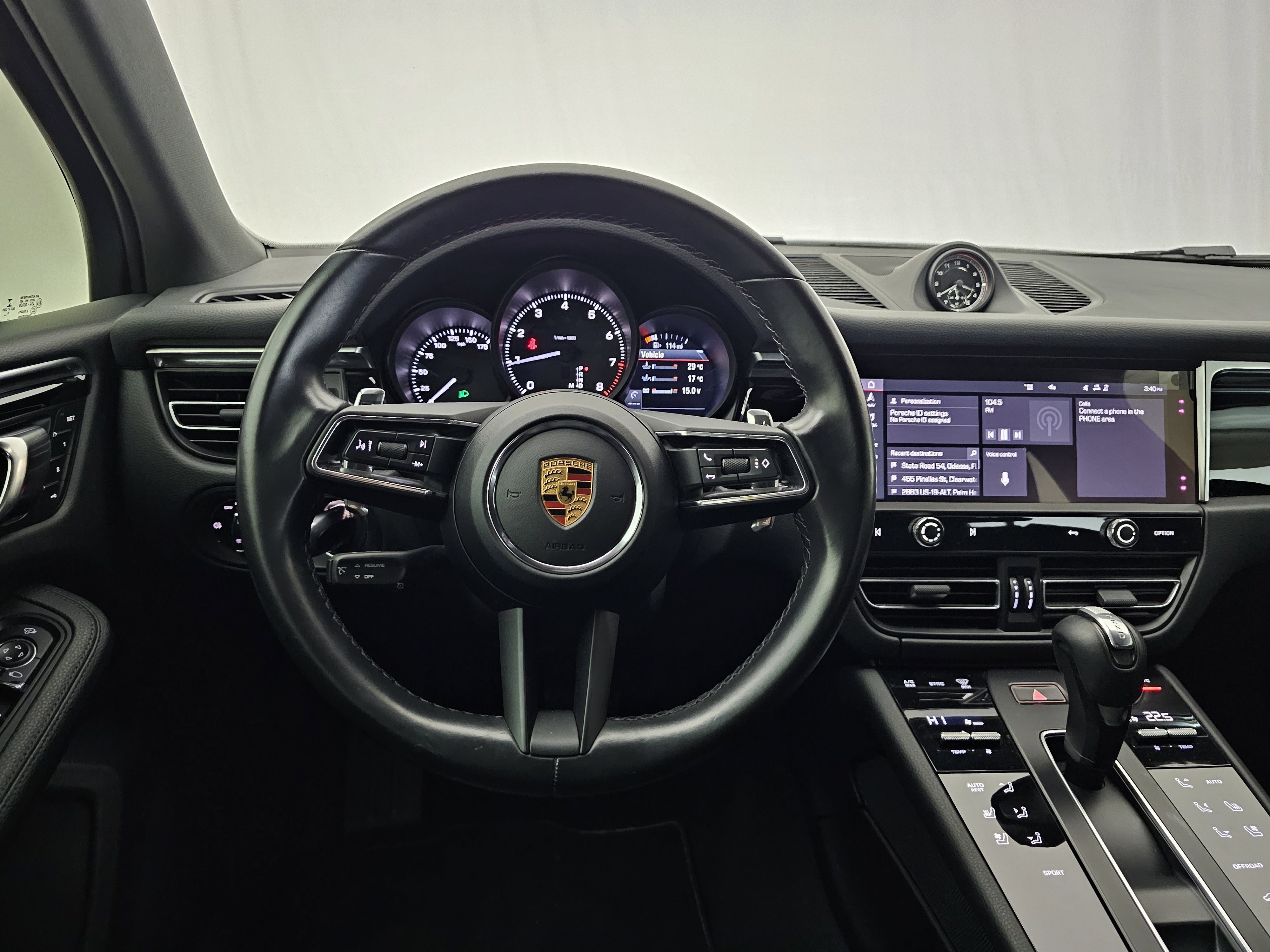Used 2022 Porsche Macan image 6