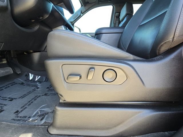 Used 2023 Chevrolet Tahoe Z71 w/ Luxury Package AWD/4WD image 24