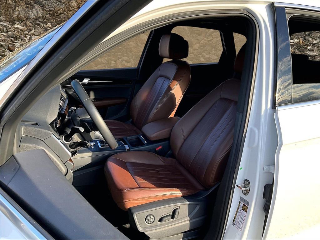 Used 2018 Audi Q5 2.0T Premium Plus w/ Premium Plus Package image 22