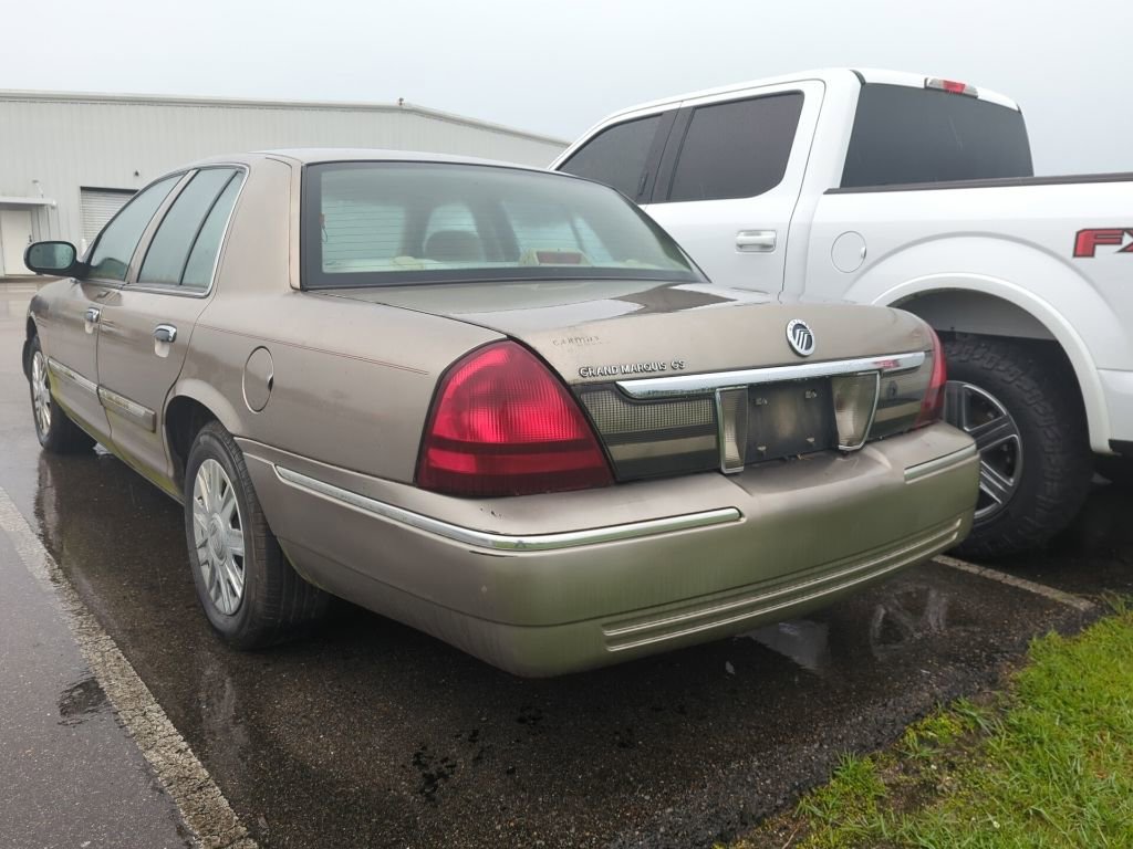 Used 2006 Mercury Grand Marquis GS RWD image 4