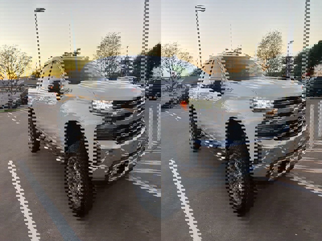 Used 2019 Chevrolet Silverado 1500 LTZ w/ LTZ Plus Package image 6