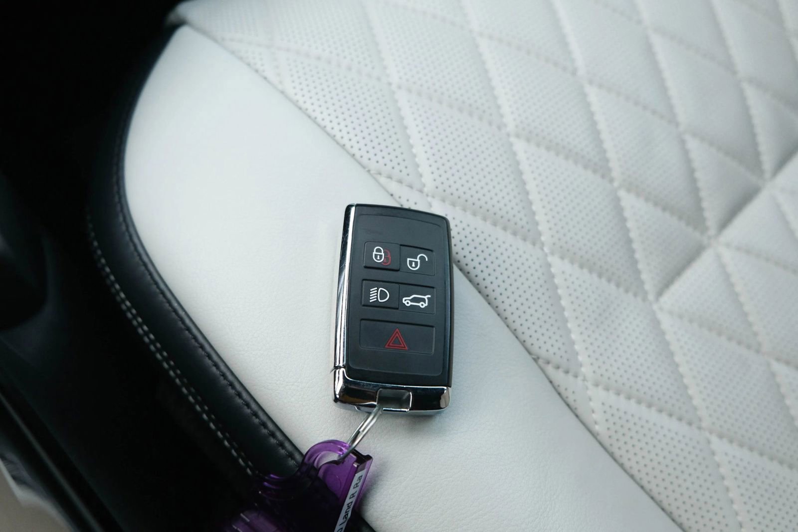 Used 2020 Land Rover Range Rover SV Autobiography Dynamic image 50