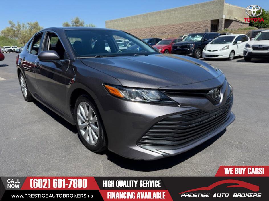 Used 2020 Toyota Camry LE image 5