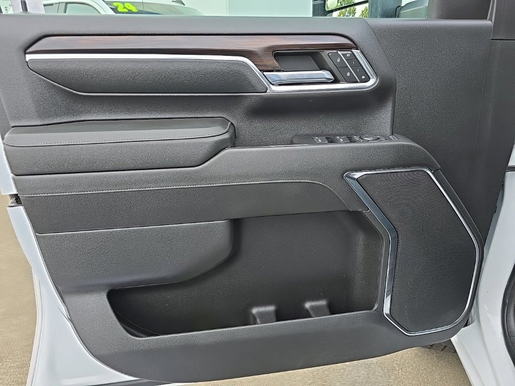 Used 2024 GMC Sierra 3500 SLT image 21