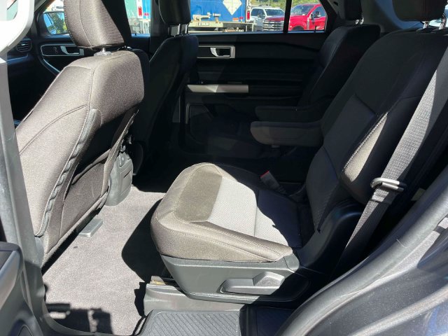 Used 2023 Ford Explorer XLT RWD image 18
