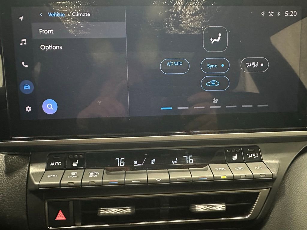 Used 2025 Toyota Camry XSE image 31