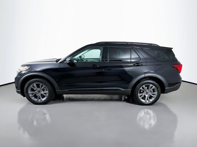 New 2026 Ford Explorer Active image 4
