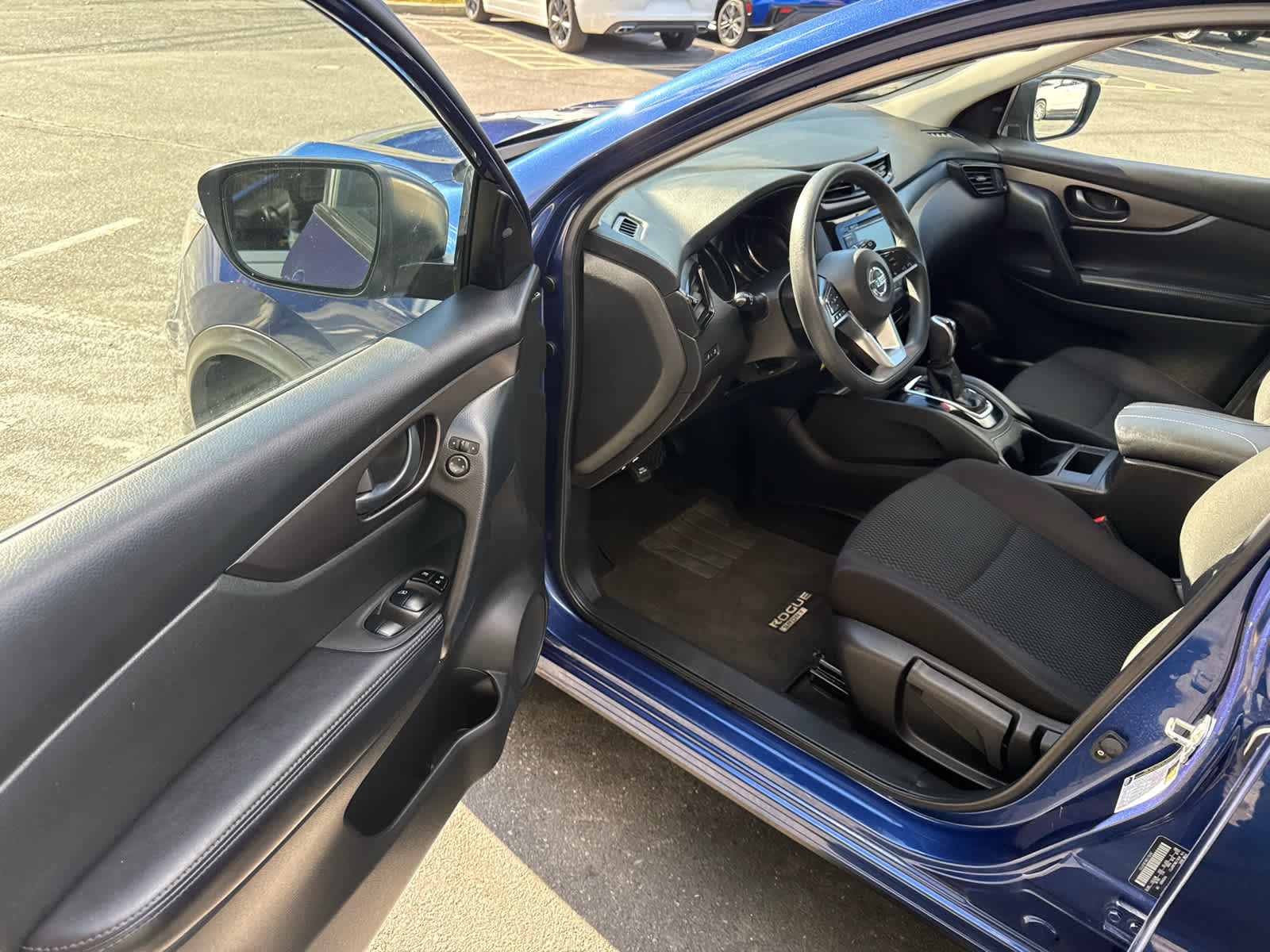 Used 2020 Nissan Rogue Sport S AWD/4WD image 14