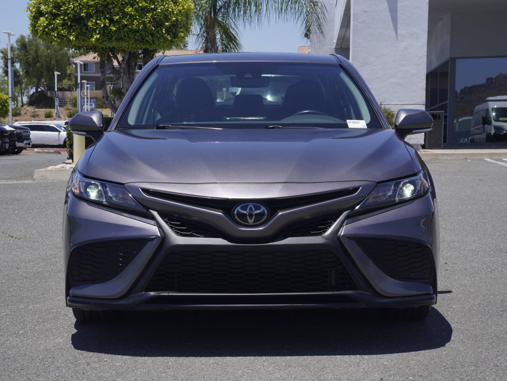 Used 2024 Toyota Camry SE FWD image 9
