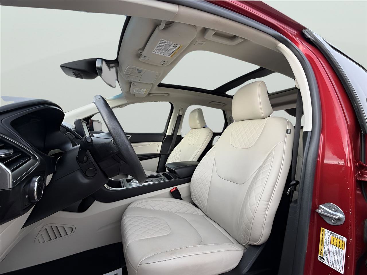 Used 2024 Ford Edge Titanium w/ Equipment Group 301A image 30