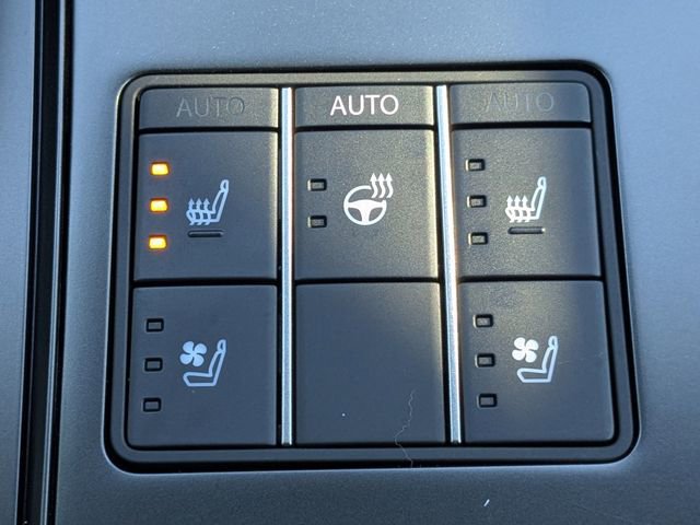 Used 2026 Lexus UX 300h FWD w/ Accessory Package (2T) image 23