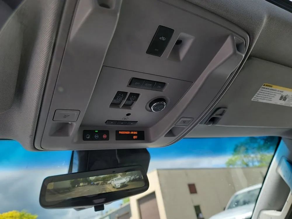 Used 2018 Cadillac Escalade Luxury AWD/4WD image 20