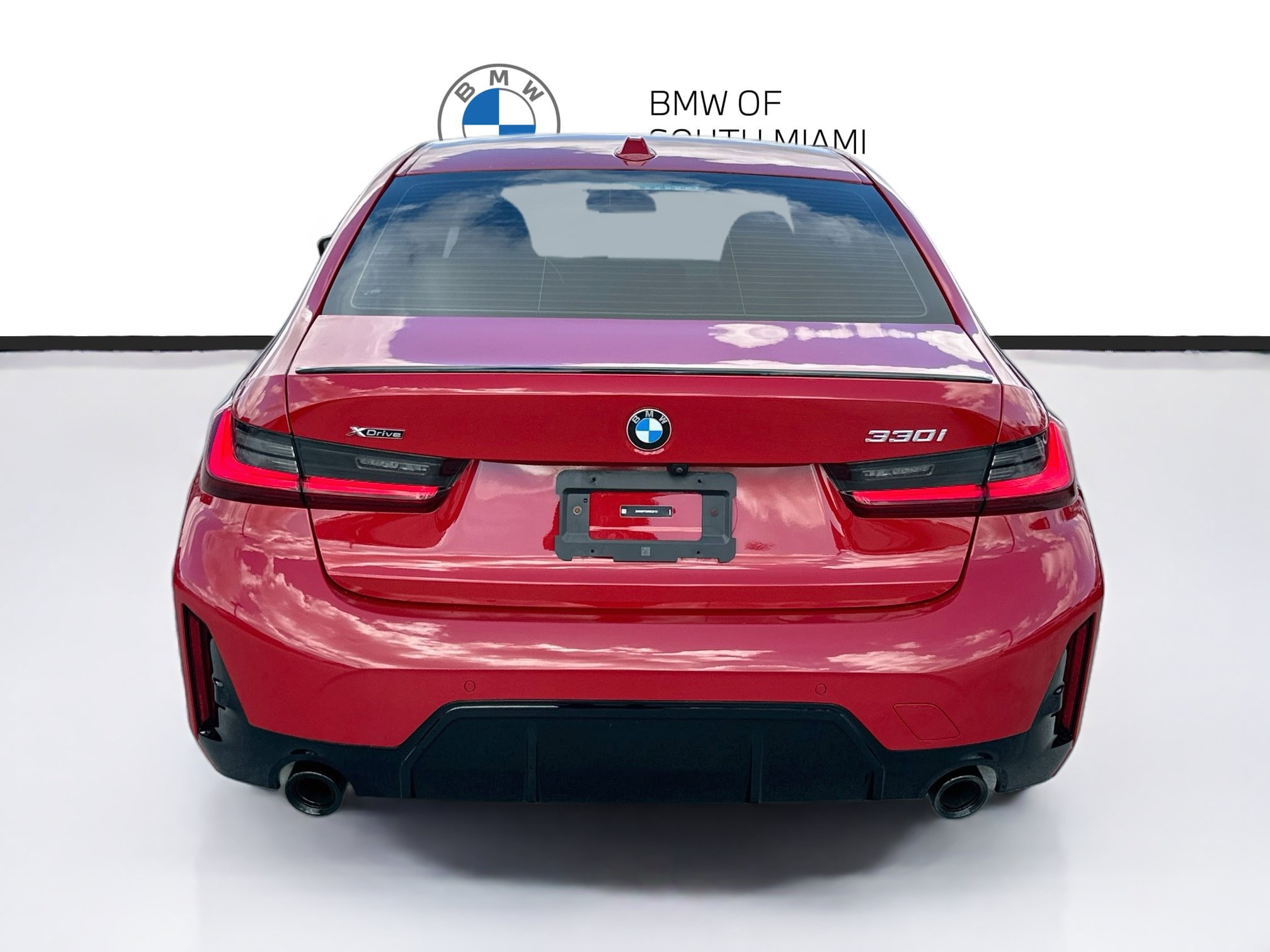 Used 2024 BMW 330i xDrive Sedan w/ M Sport Package AWD/4WD image 6