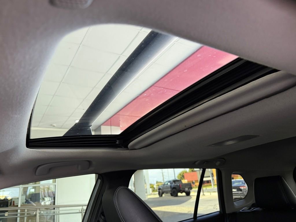 Certified 2022 Toyota Corolla Cross XLE w/ Convenience Package image 25