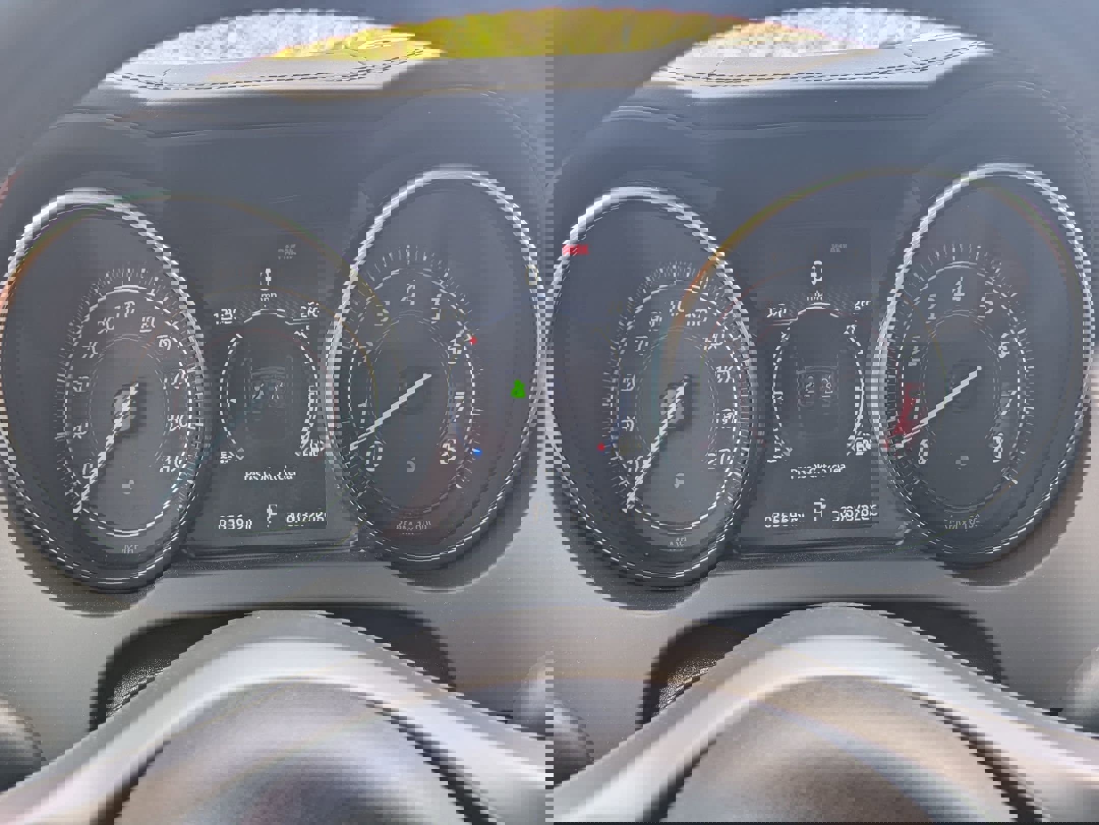 Used 2017 Jaguar F-TYPE R image 10