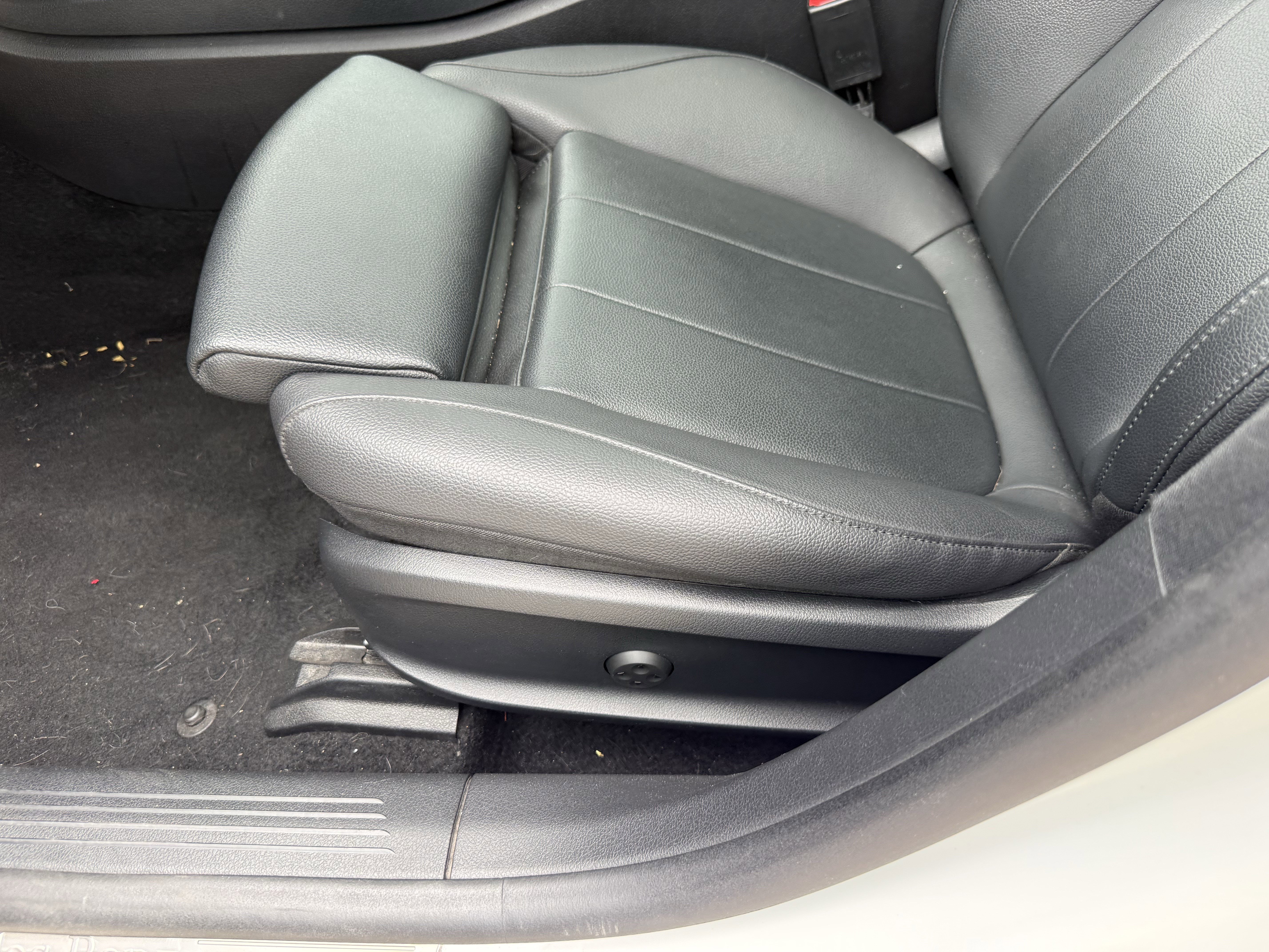 Used 2025 Mercedes-Benz CLA 250 image 29