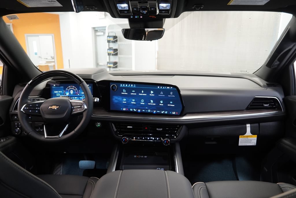 New 2026 Chevrolet Suburban Premier AWD/4WD image 22