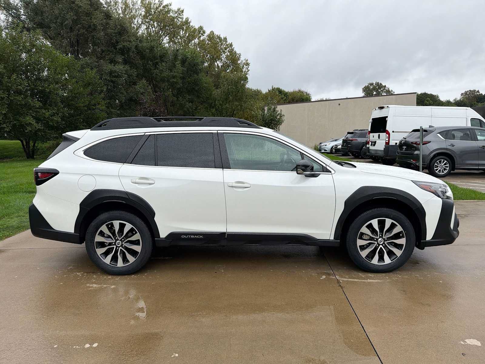 Certified 2024 Subaru Outback Limited AWD/4WD image 7