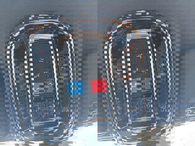 Used 2023 Jeep Grand Cherokee L Summit w/ Advanced Protech Group IV image 27