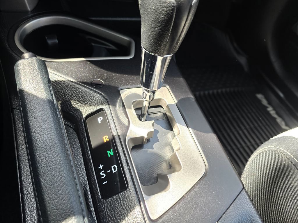 Used 2018 Toyota RAV4 XLE AWD/4WD image 26