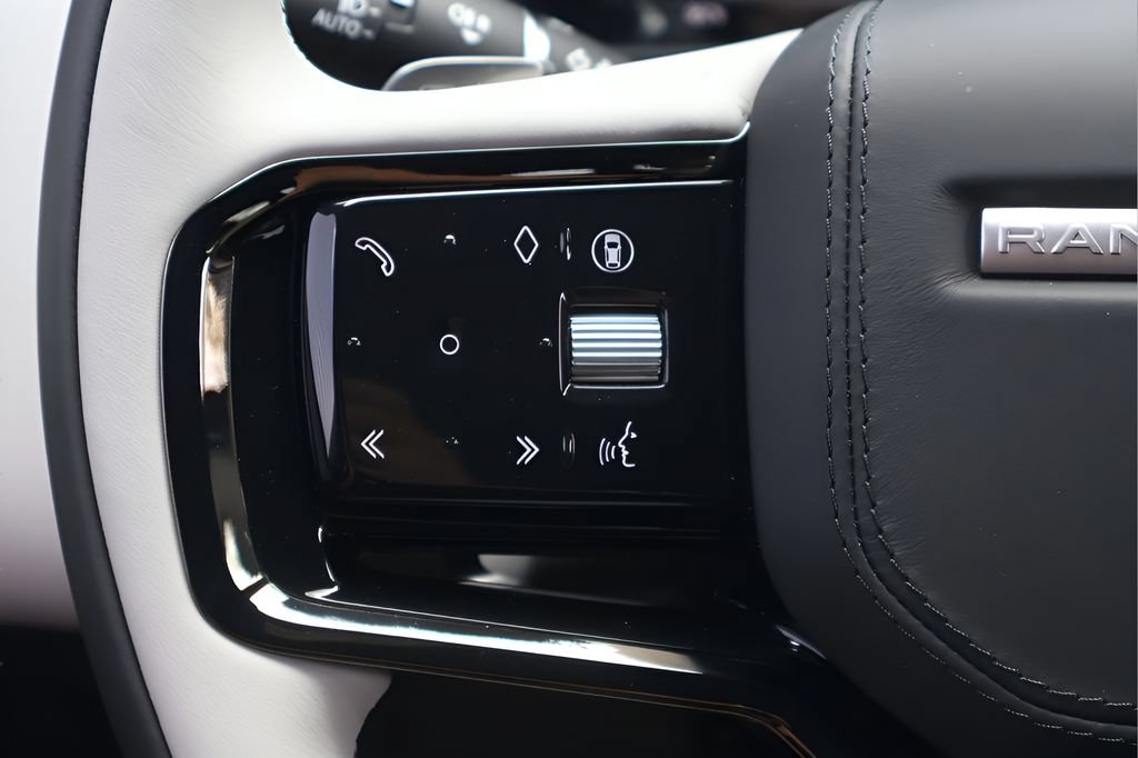 New 2026 Land Rover Range Rover Velar S AWD/4WD image 19