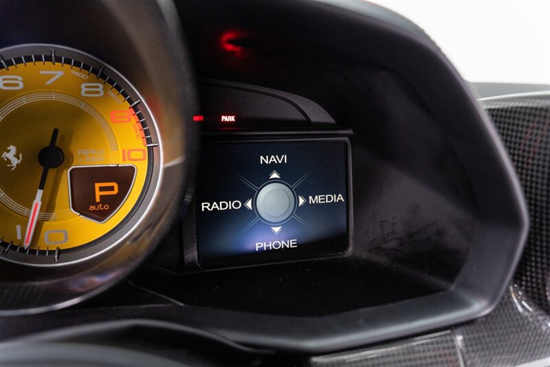 Used 2012 Ferrari 458 Spider RWD image 93