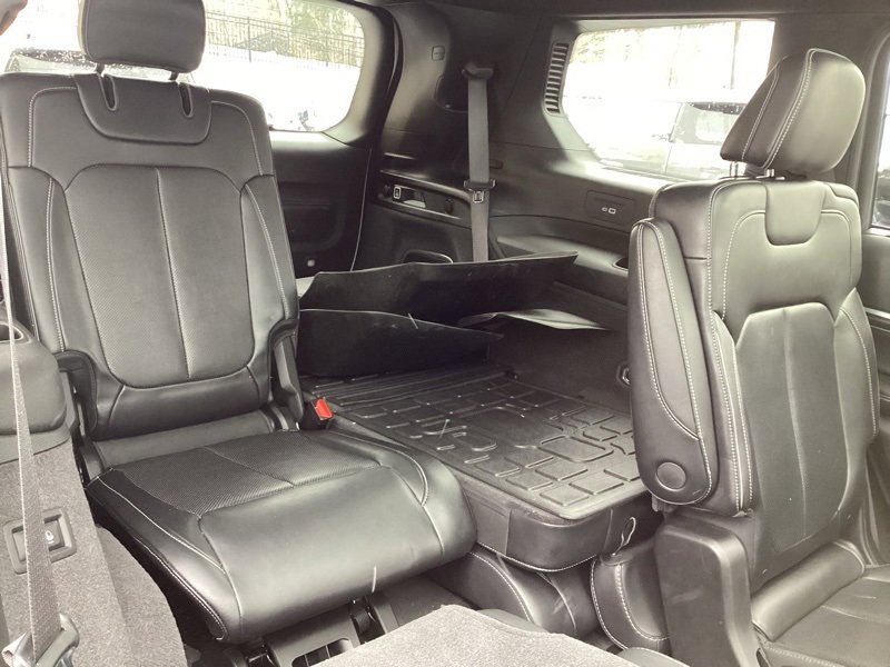 Used 2021 Jeep Grand Cherokee L Overland w/ Luxury Tech Group IV image 19