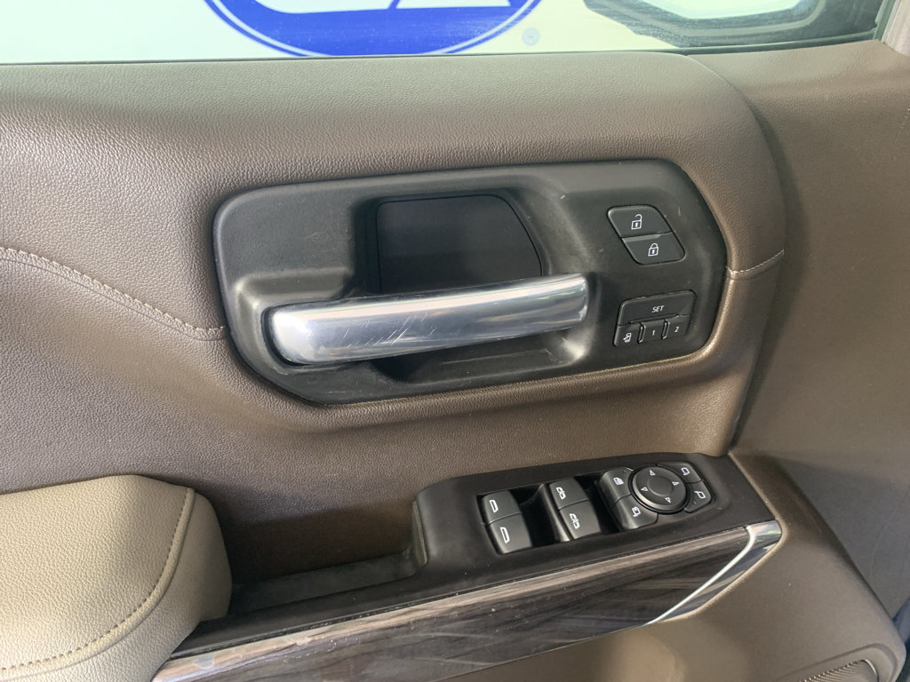 Used 2020 Chevrolet Silverado 1500 LTZ w/ LTZ Premium Package AWD/4WD image 13