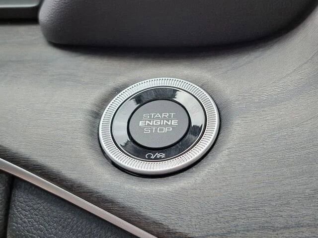 Used 2023 Jeep Grand Cherokee Limited RWD image 10