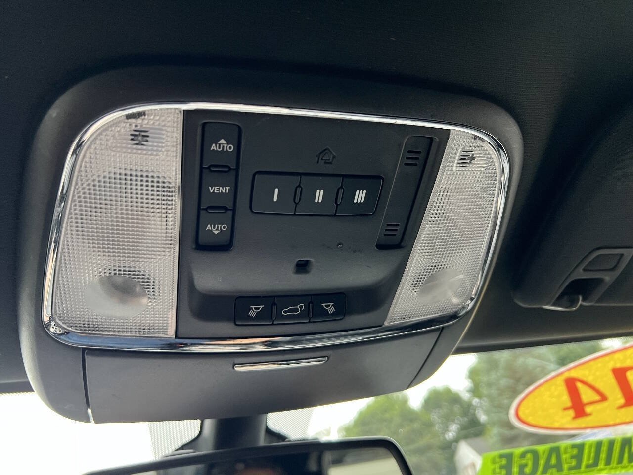 Used 2014 Jeep Grand Cherokee Limited AWD/4WD image 37