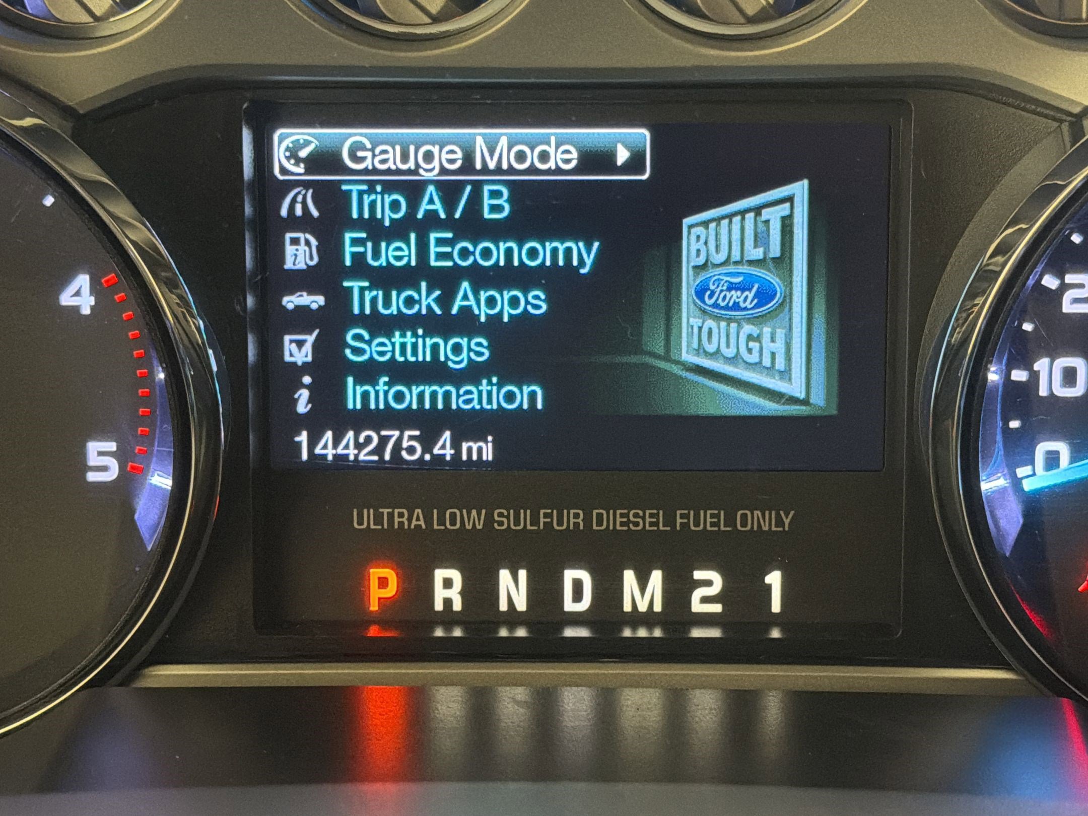 Used 2015 Ford F250 Lariat w/ FX4 Off-Road Package AWD/4WD image 16