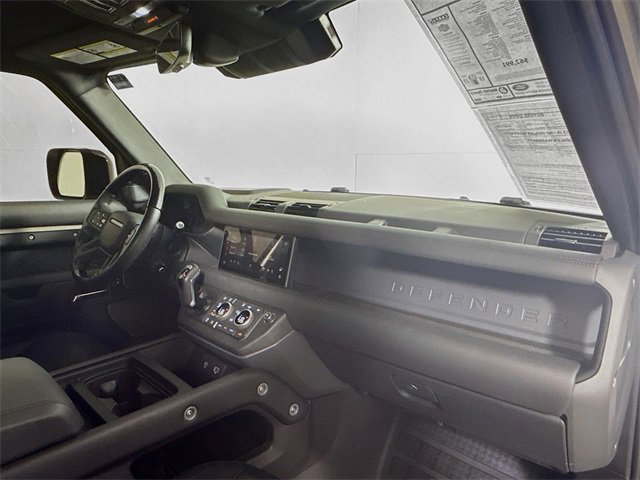 Certified 2023 Land Rover Defender 110 X-Dynamic SE image 31