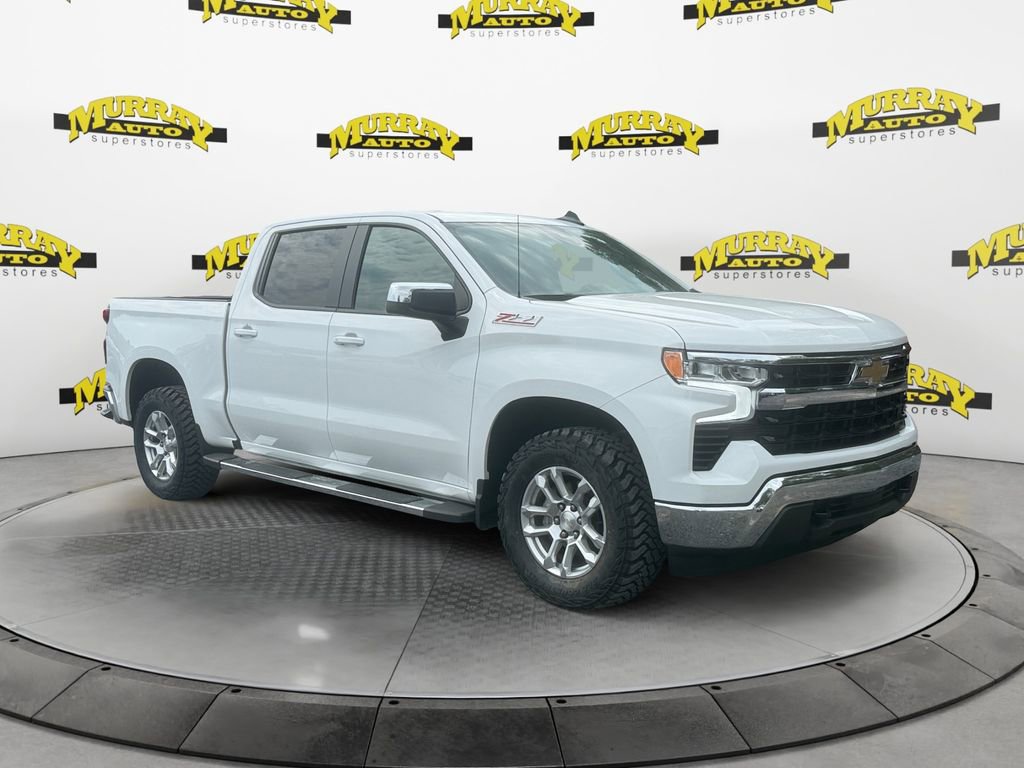 Used 2025 Chevrolet Silverado 1500 LT AWD/4WD image 7
