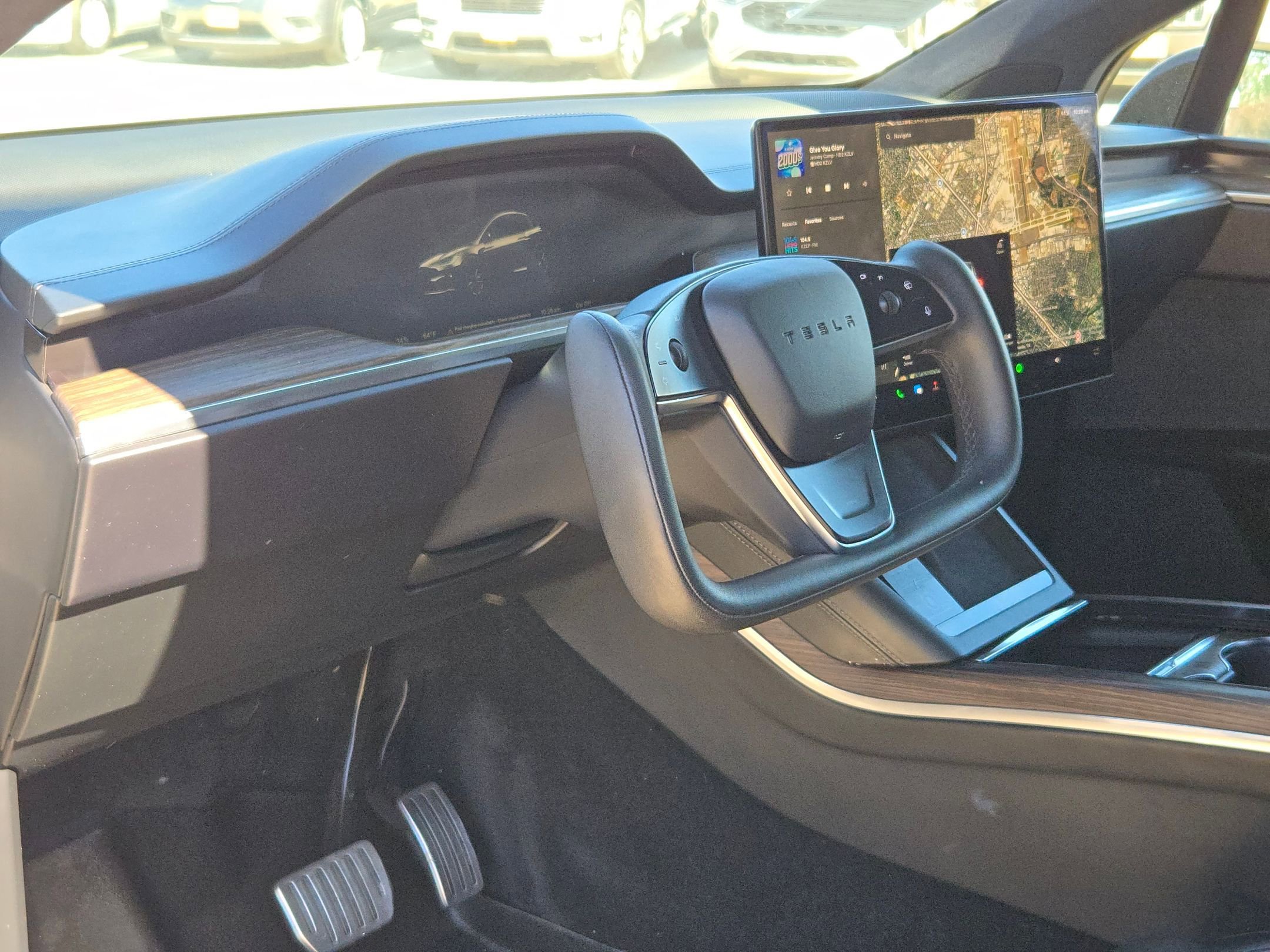 Used 2022 Tesla Model X image 10