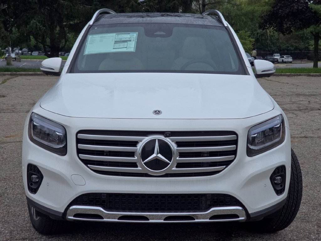 New 2026 Mercedes-Benz GLB 250 4MATIC image 10