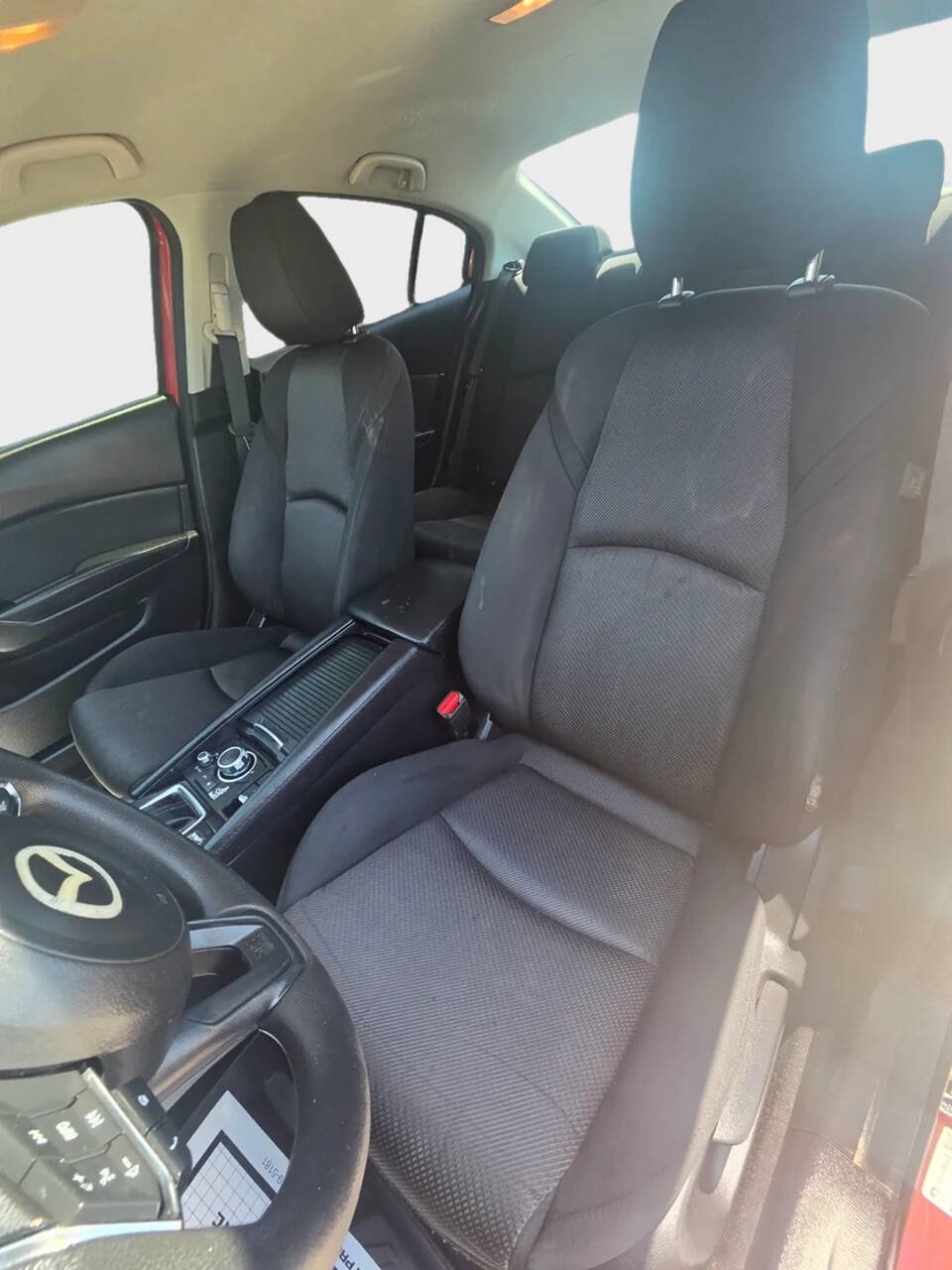 Used 2018 MAZDA MAZDA3 Sport FWD image 11