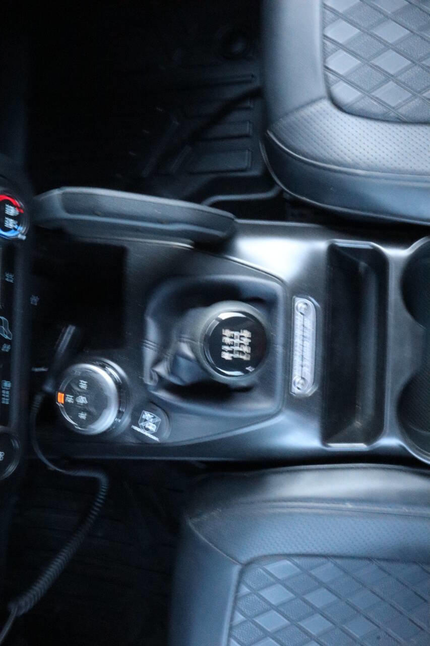 Used 2023 Ford Bronco Big Bend image 15