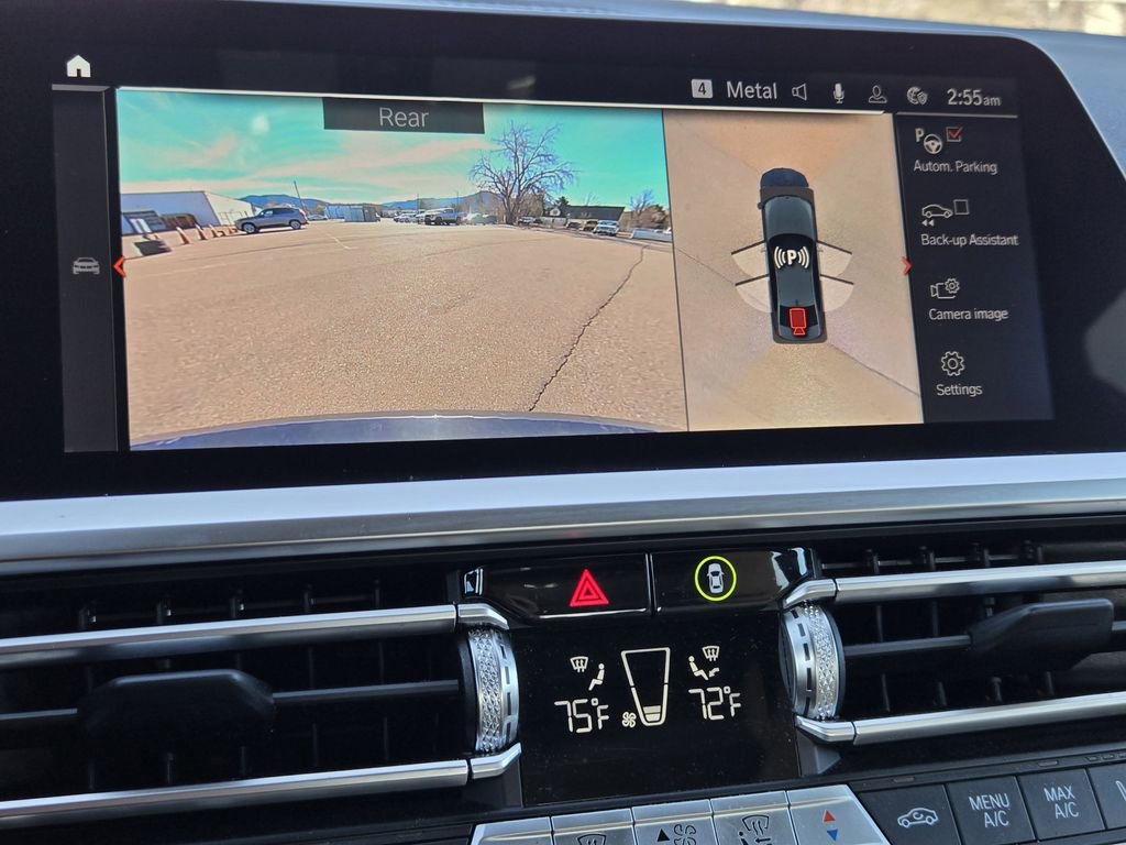 Used 2021 BMW 330i xDrive 330i xDrive w/ Premium Package image 15