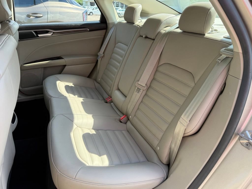 Used 2019 Ford Fusion SEL FWD image 20
