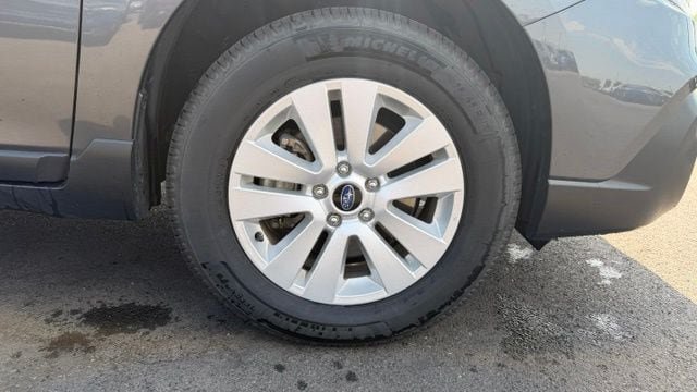 Used 2019 Subaru Outback 2.5i Premium AWD/4WD image 8