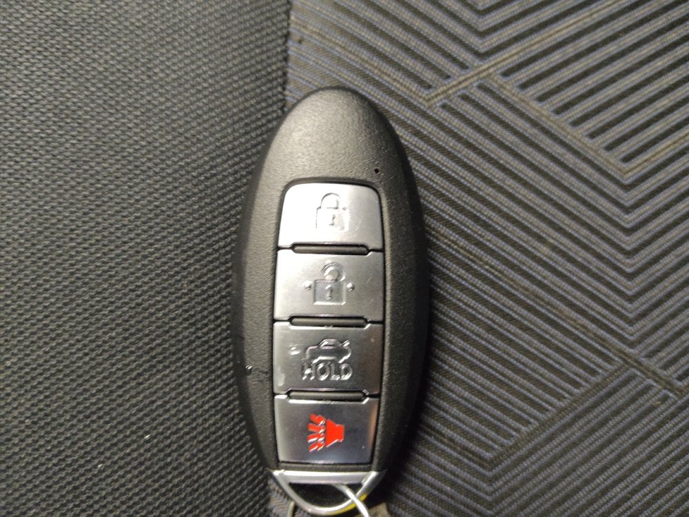 Used 2023 Nissan Versa SV image 32