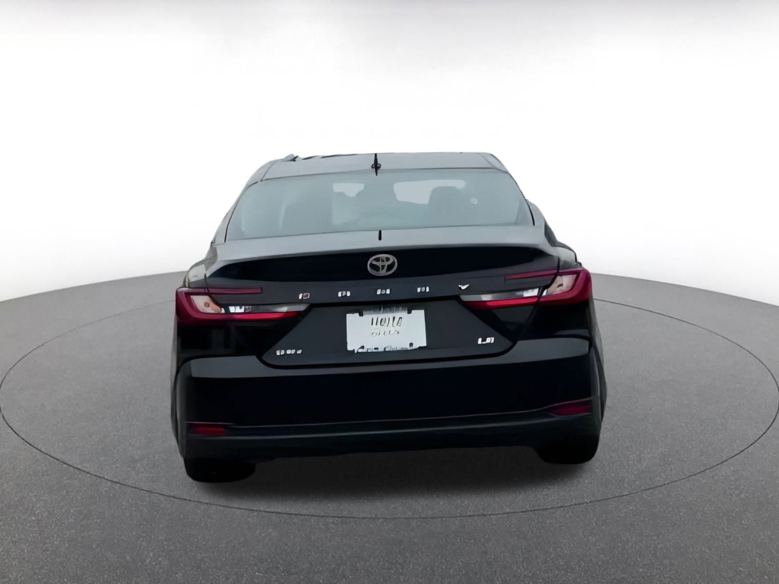 Used 2025 Toyota Camry LE image 16