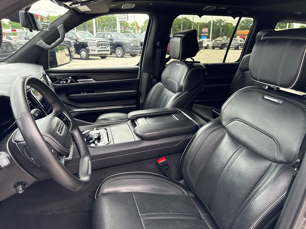 Used 2024 Jeep Grand Wagoneer L Series II w/ Quick Order Packagew 28T AWD/4WD image 53