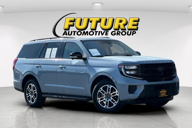 Used 2025 Ford Expedition Active