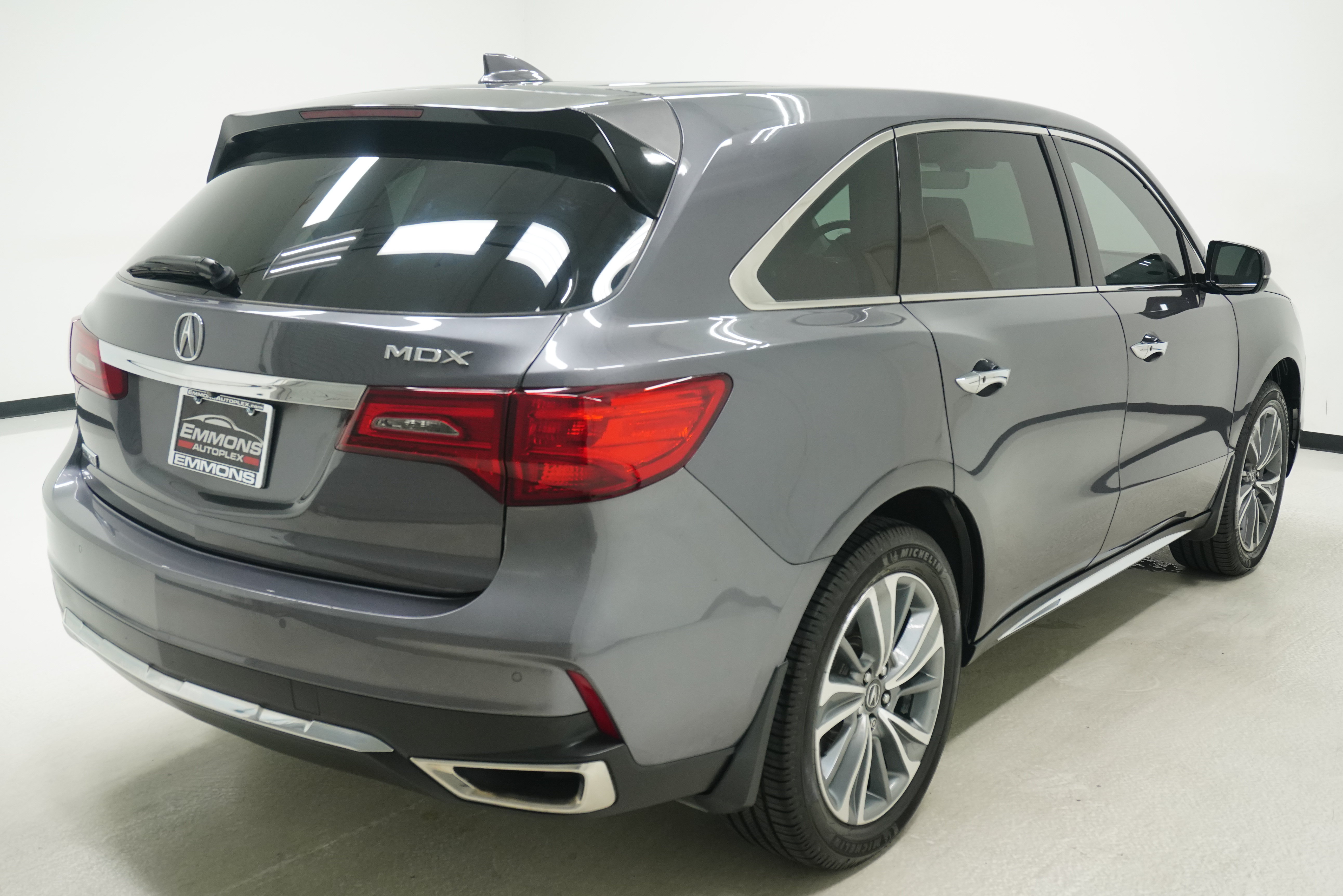 Used 2019 Acura MDX w/ Technology Package FWD image 4