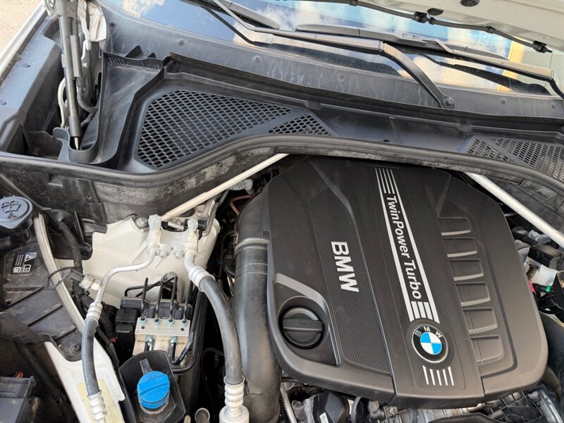 Used 2017 BMW X5 xDrive35d AWD/4WD image 32
