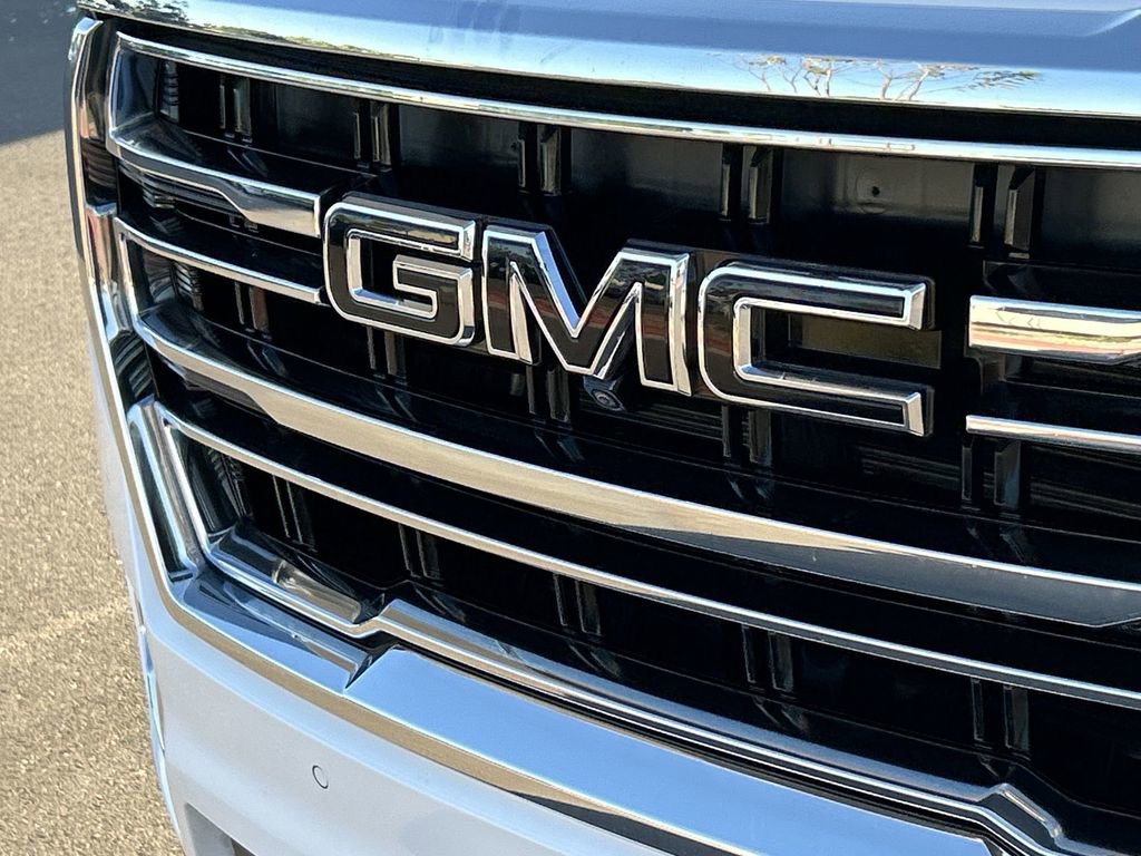 Used 2022 GMC Yukon SLT w/ SLT Premium Package image 32