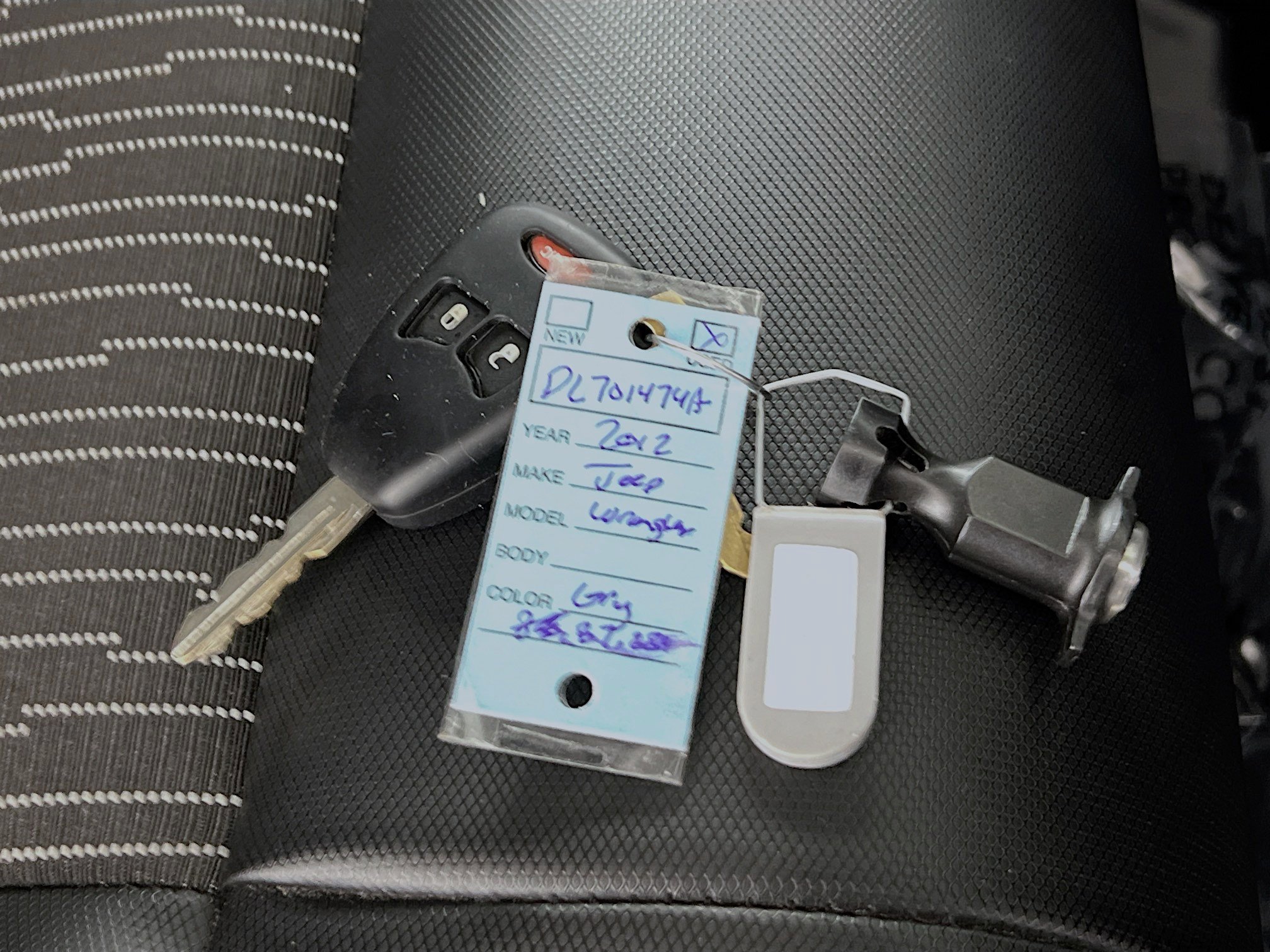 Used 2012 Jeep Wrangler Unlimited Freedom Edition image 35