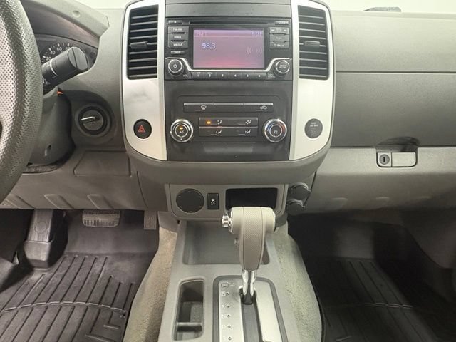 Used 2015 Nissan Frontier SV RWD image 20