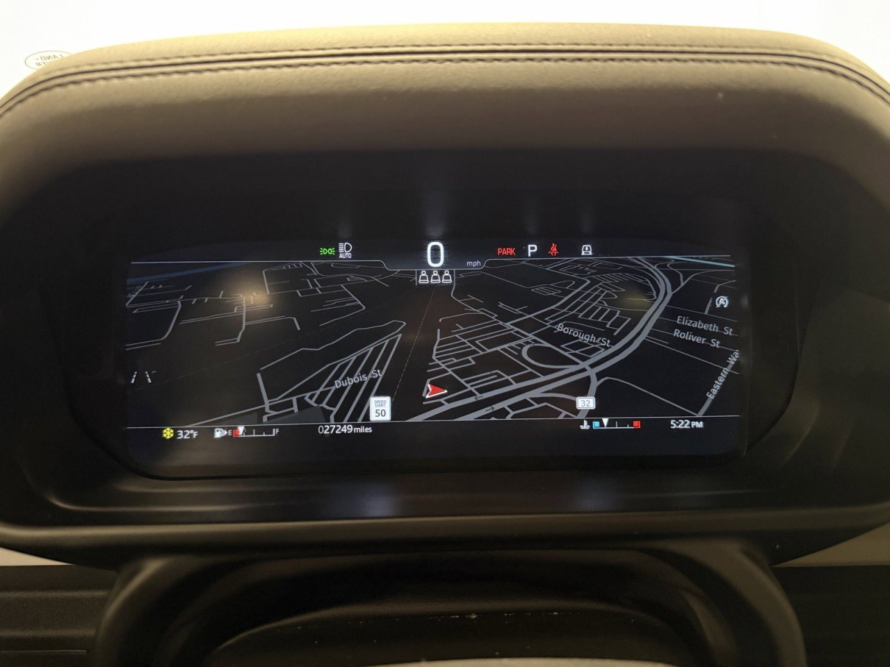 Used 2025 Land Rover Defender 110 S image 11